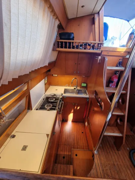 Dufour 12ct 1980