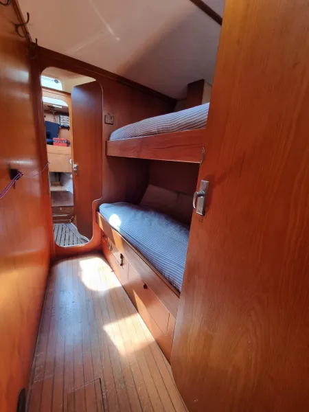 Dufour 12ct 1980