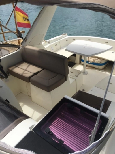 Foto del barco Jeanneau Leader 8 2011