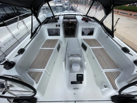 Jeanneau Sun Odyssey 410 2024
