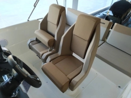 Quicksilver ACTIV 605 OPEN 2025