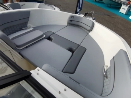 Bayliner VR5 BOWRIDER 2025