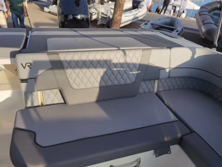 Bayliner VR5 BOWRIDER 2025
