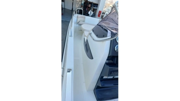 Quicksilver ACTIV 805 OPEN 2025