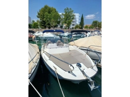 Quicksilver ACTIV 605 SUNDECK 2016