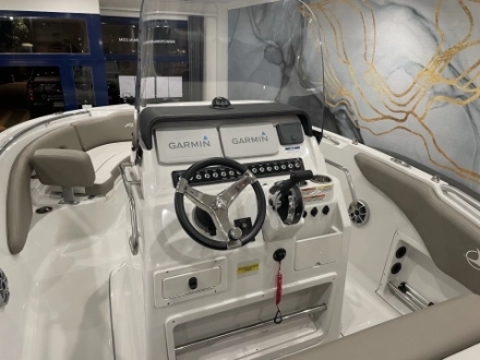 Crownline Finseeker 200 CC 2023