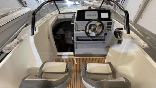 Foto del barco Jeanneau Cap Camarat 7.5 WA S3 2025