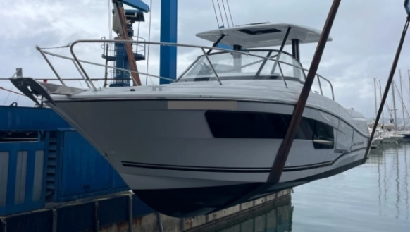 Jeanneau Cap Camarat 9.0 WA S2 2025