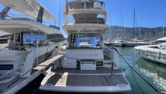 Foto del barco Prestige 500 Fly 2018