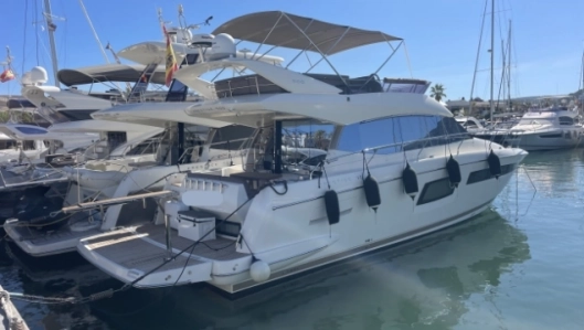 Foto del barco Prestige 500 Fly 2018