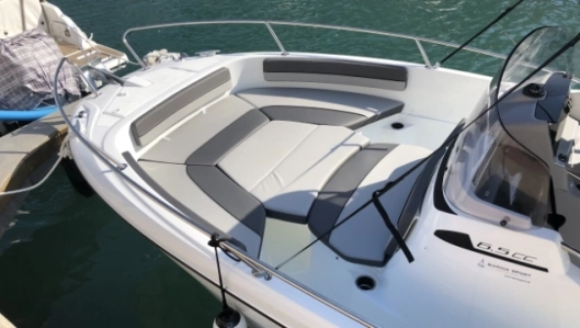 Foto del barco Jeanneau Cap Camarat 6.5 CC S3 2019