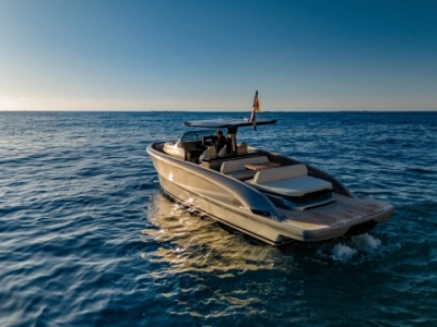 Foto del barco Solaris Power 40 Open 2023