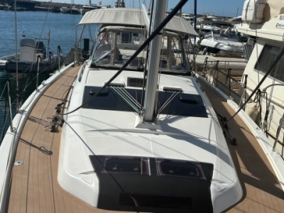 Foto del barco Dufour 390 2022
