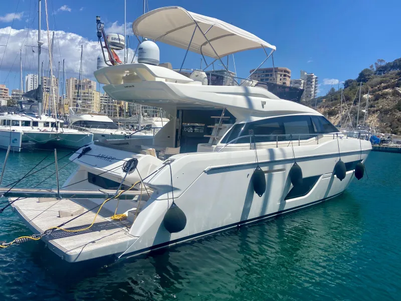 Ferretti Yachts 550 2018