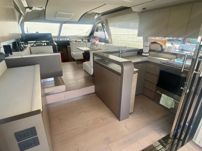 Ferretti Yachts 550 2018