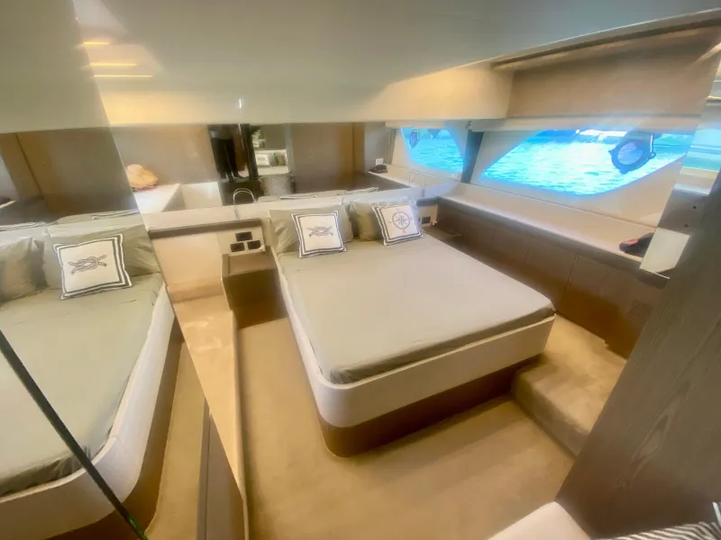 Ferretti Yachts 550 2018