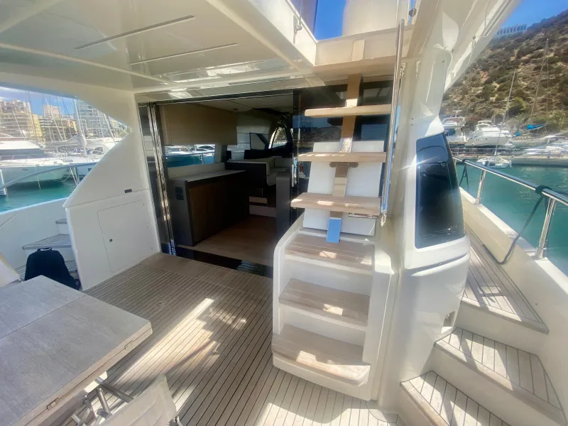 Ferretti Yachts 550 2018