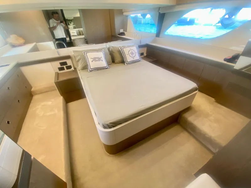Ferretti Yachts 550 2018