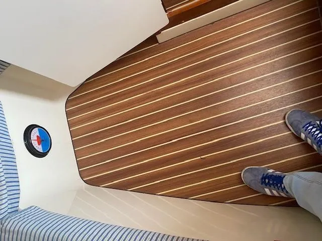 Rodman 810 2007