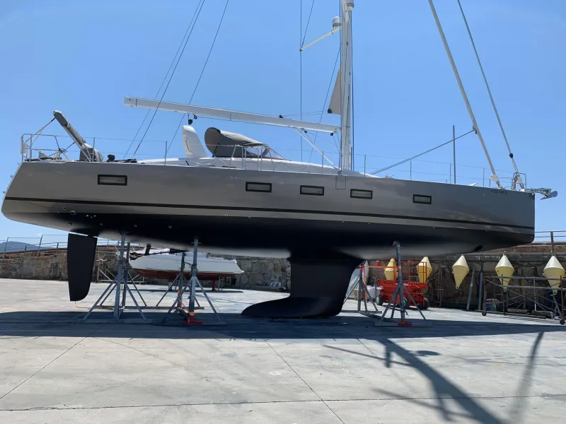 Jeanneau 64 2015