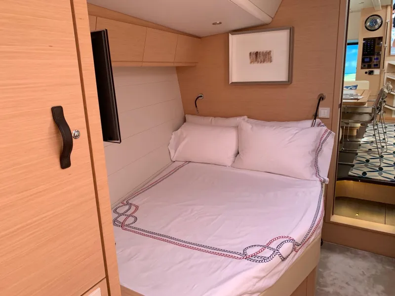 Jeanneau 64 2015