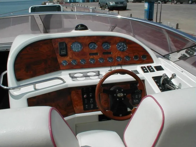 Sunseeker Thunderhawk 43 1993