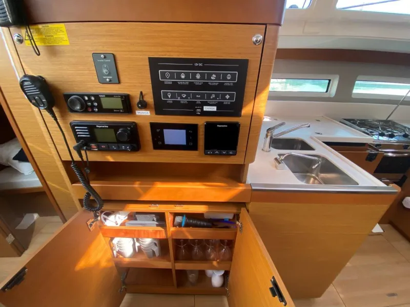 Jeanneau Sun Odyssey 490 2021