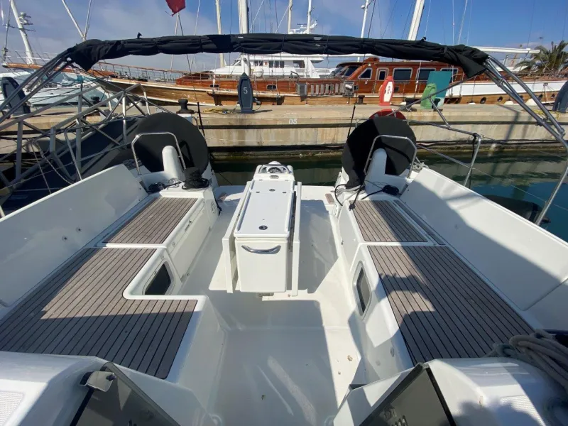 Jeanneau Sun Odyssey 490 2021
