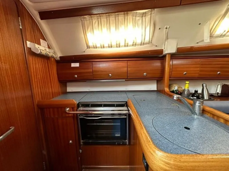 Bavaria 32 2003