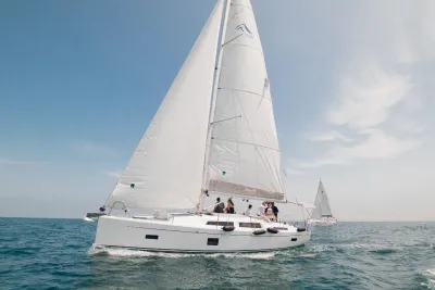 Foto del barco Hanse 388 2022