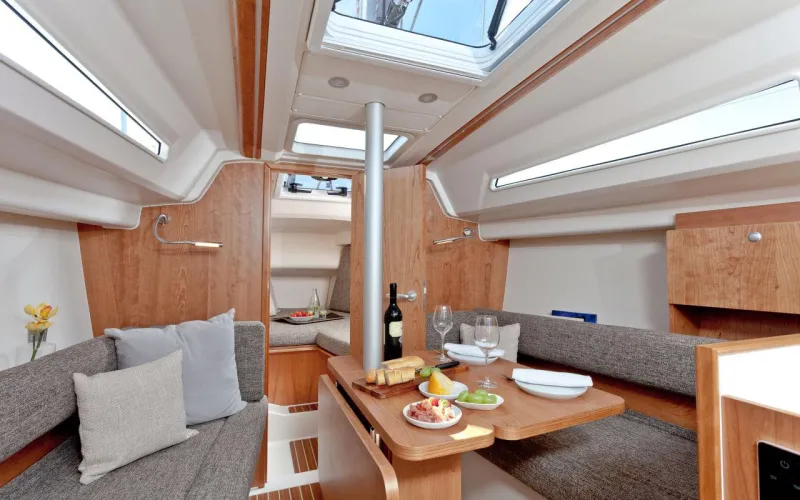 Hanse 315 2025