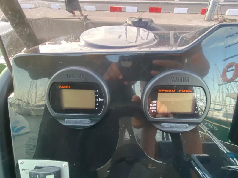 Brig Navigator 610 2010