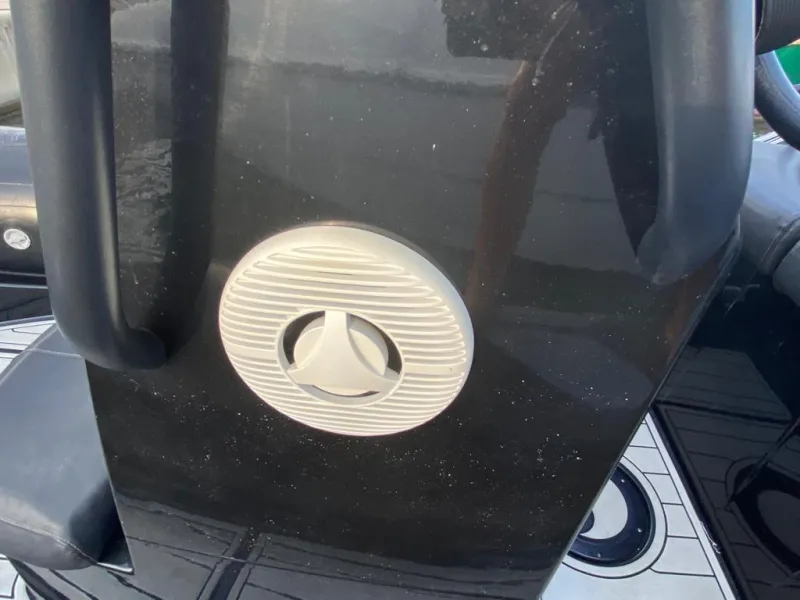 Brig Navigator 610 2010
