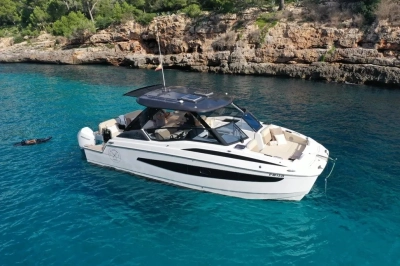Foto del barco Aquila 32 Sport 2023