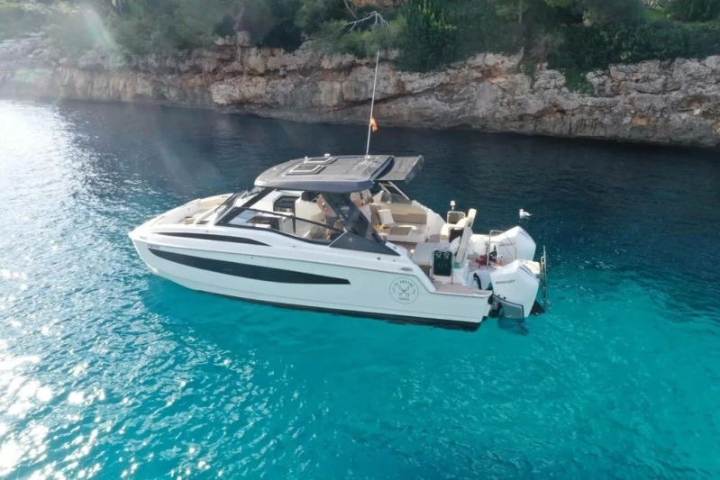 Aquila 32 Sport 2023