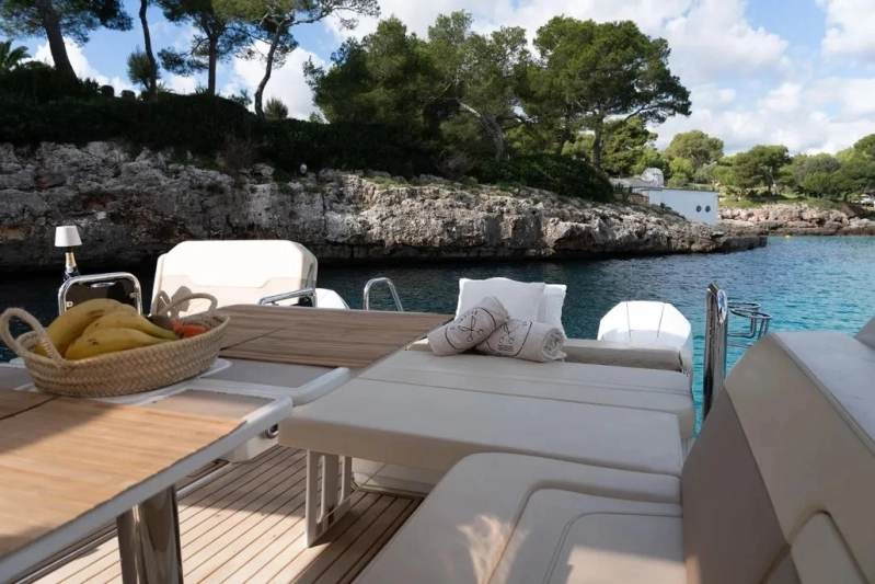 Aquila 32 Sport 2023