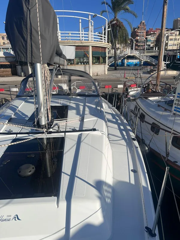 Hanse 388 2024