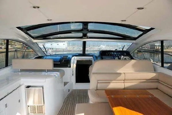 Sunseeker Predator 60 2010