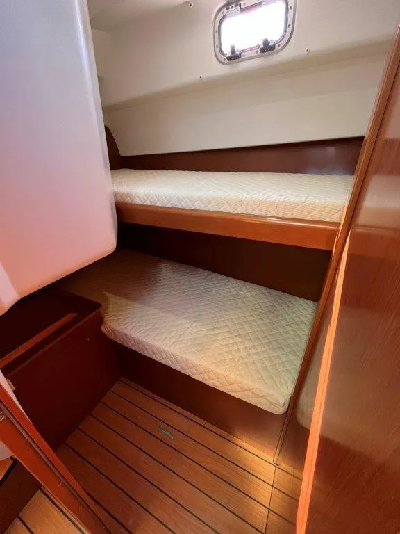 Beneteau Antares 30 2010