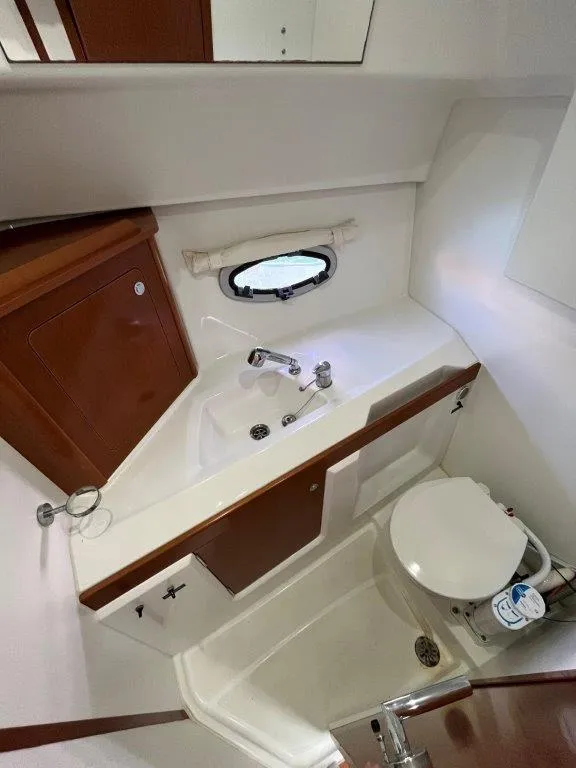 Beneteau Antares 30 2010