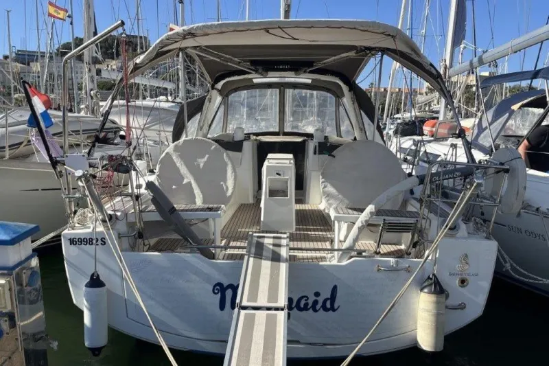 Beneteau Oceanis 38 2015