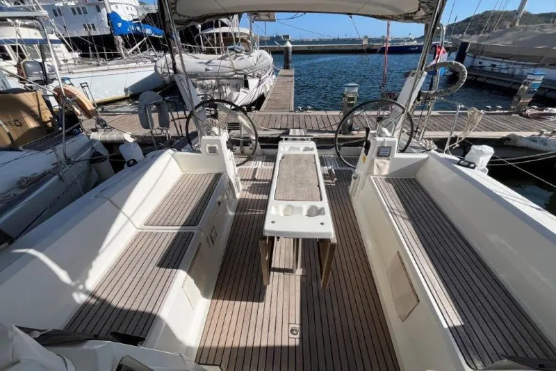 Beneteau Oceanis 38 2015