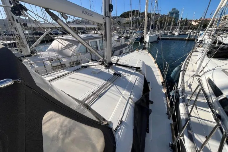 Beneteau Oceanis 38 2015