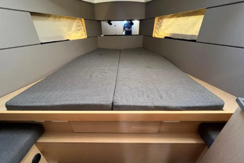 Beneteau Oceanis 38 2015