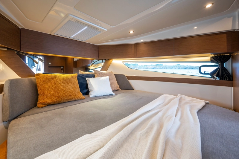 Beneteau Antares 11 Fly 2026