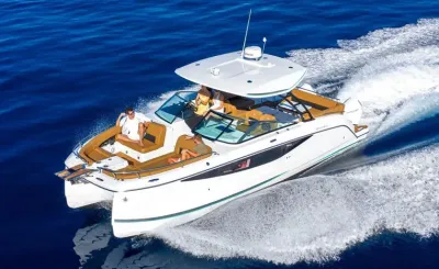 Foto del barco Four Winns FOUR WINNS H 33 2025