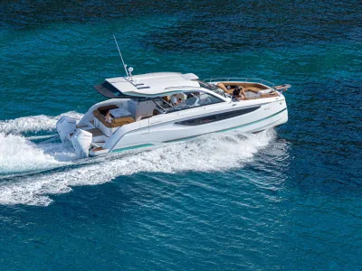 Foto del barco Four Winns FOUR WINNS TH 36 2025