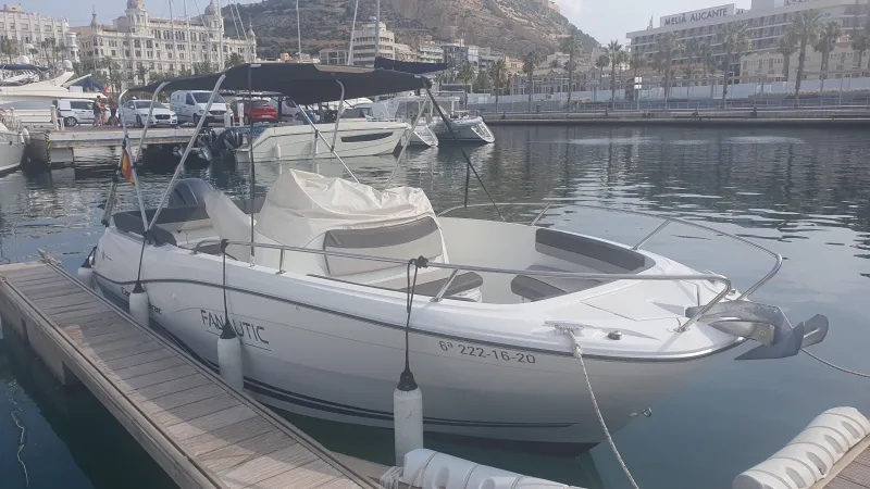 Jeanneau Cap Camarat 6.5 CC 2020