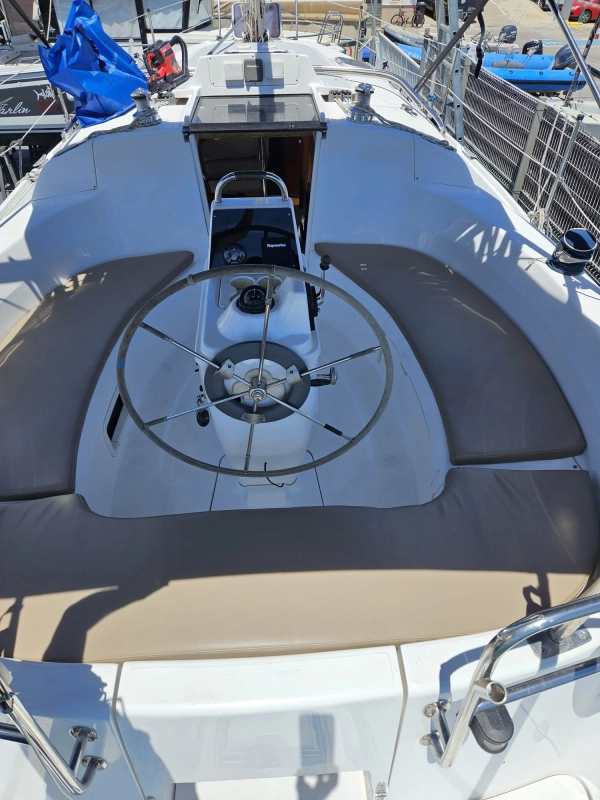 Hunter 340 2001