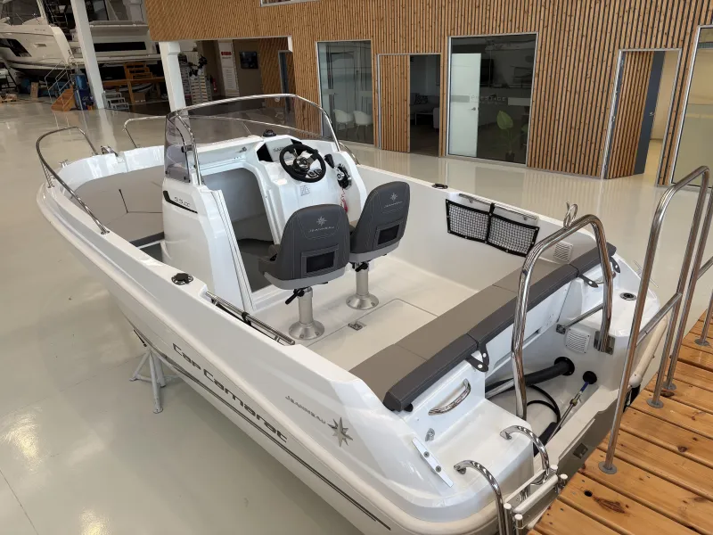 Jeanneau JEANNEAU CAP CAMARAT 5.5 CC SERIE 2 2026